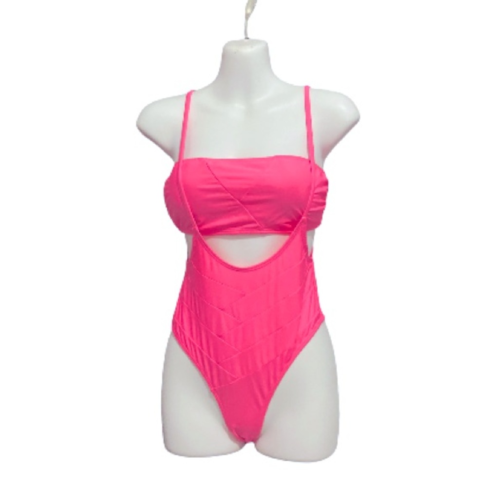 Neon pink 2 piece swimsuit